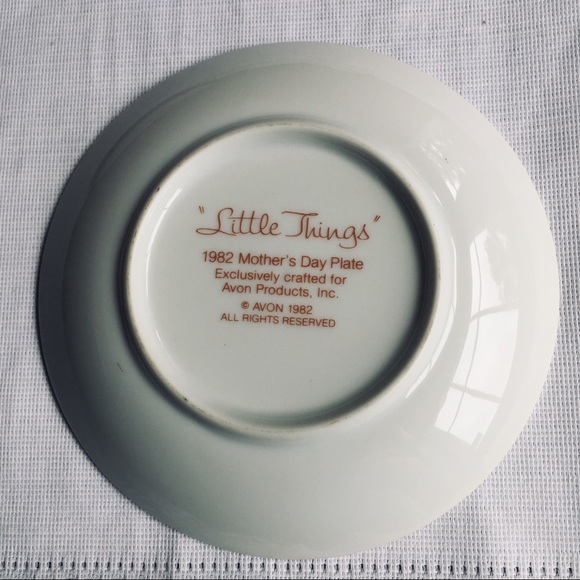 Cherished Memories Avon Collectible plates - Picture 8 of 8